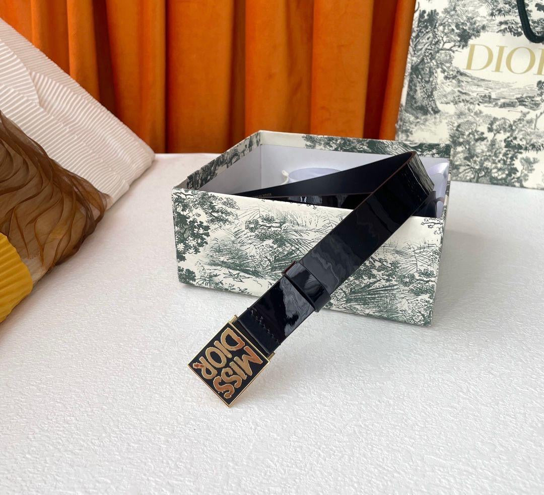 Dior belt shiny