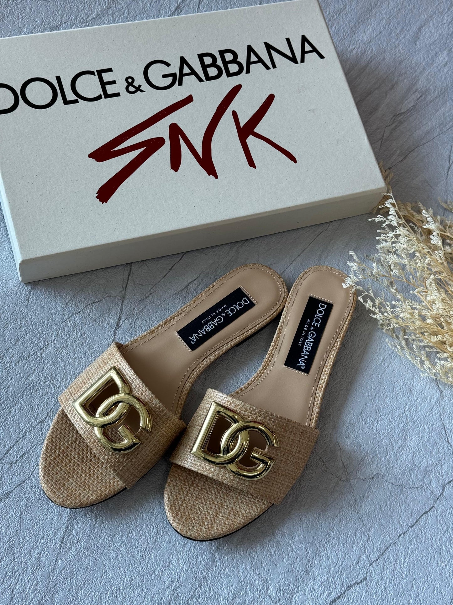 D&G slippers