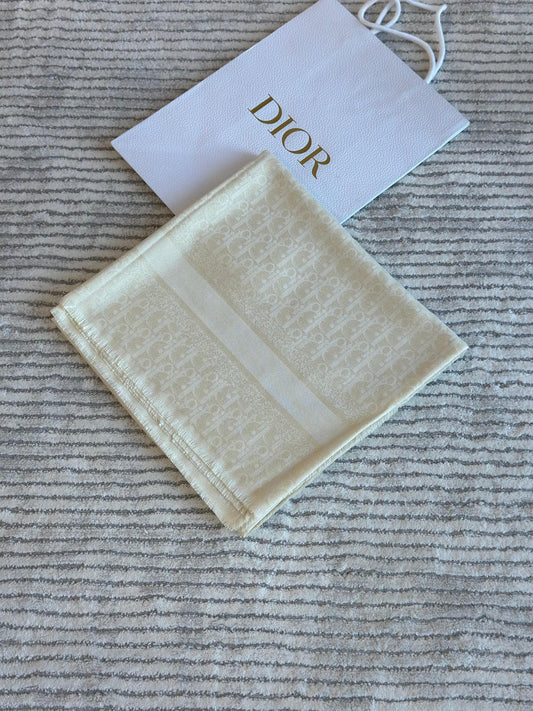 Dior acarf 140x140 cm