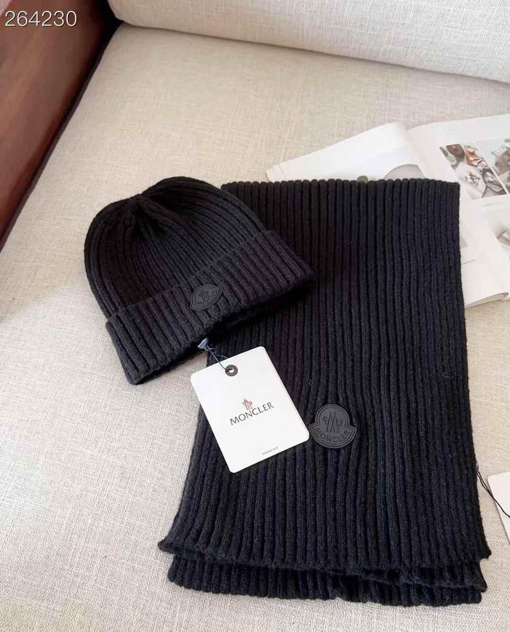 Moncler scarf & hat