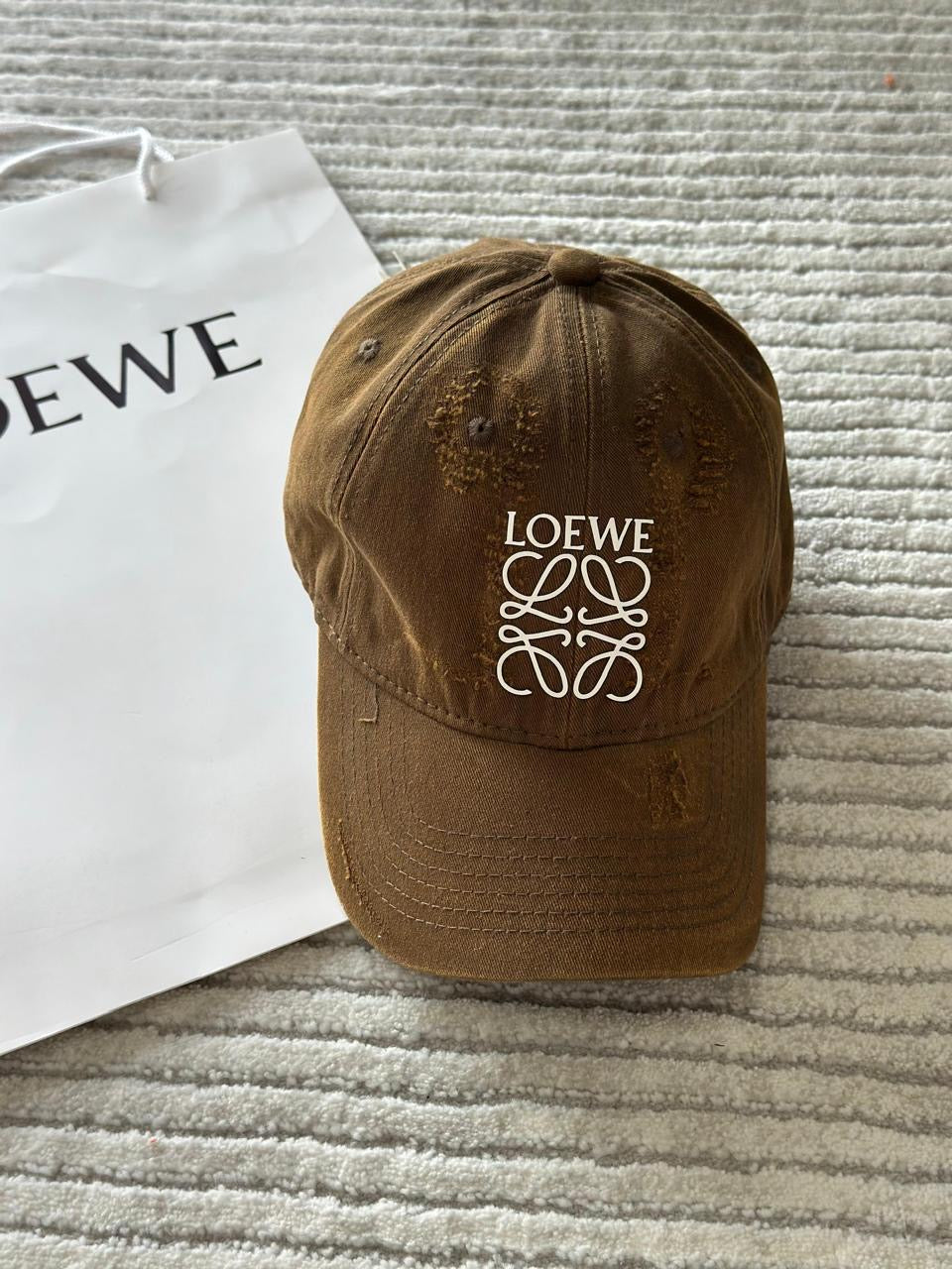 Loewe cap