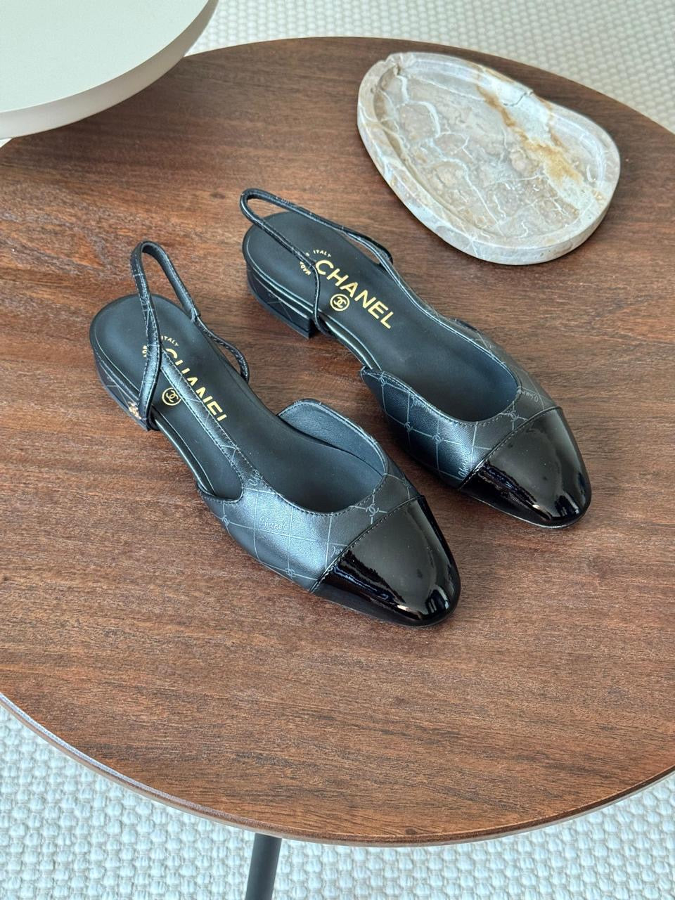 Chanel heels black - low - medium heels