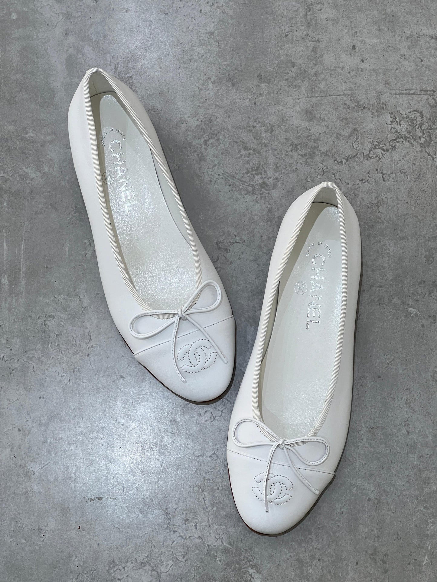 Chanel ballerina - white