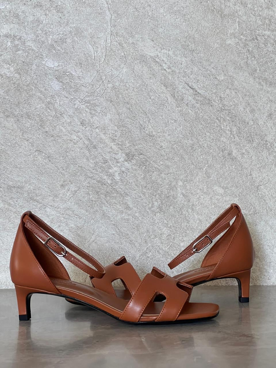 Hermes sandals heels