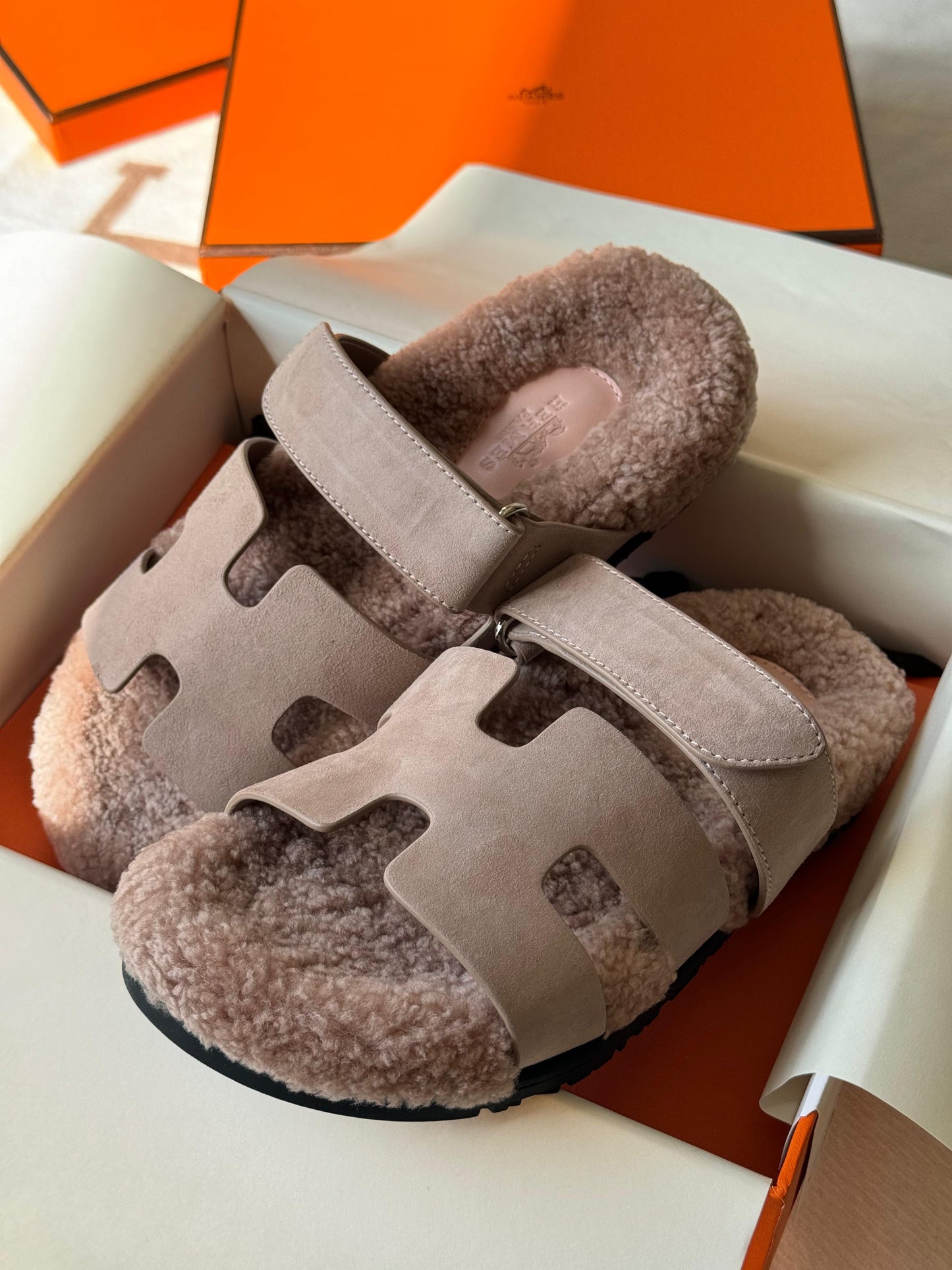 Hermes slippers chypre with fur