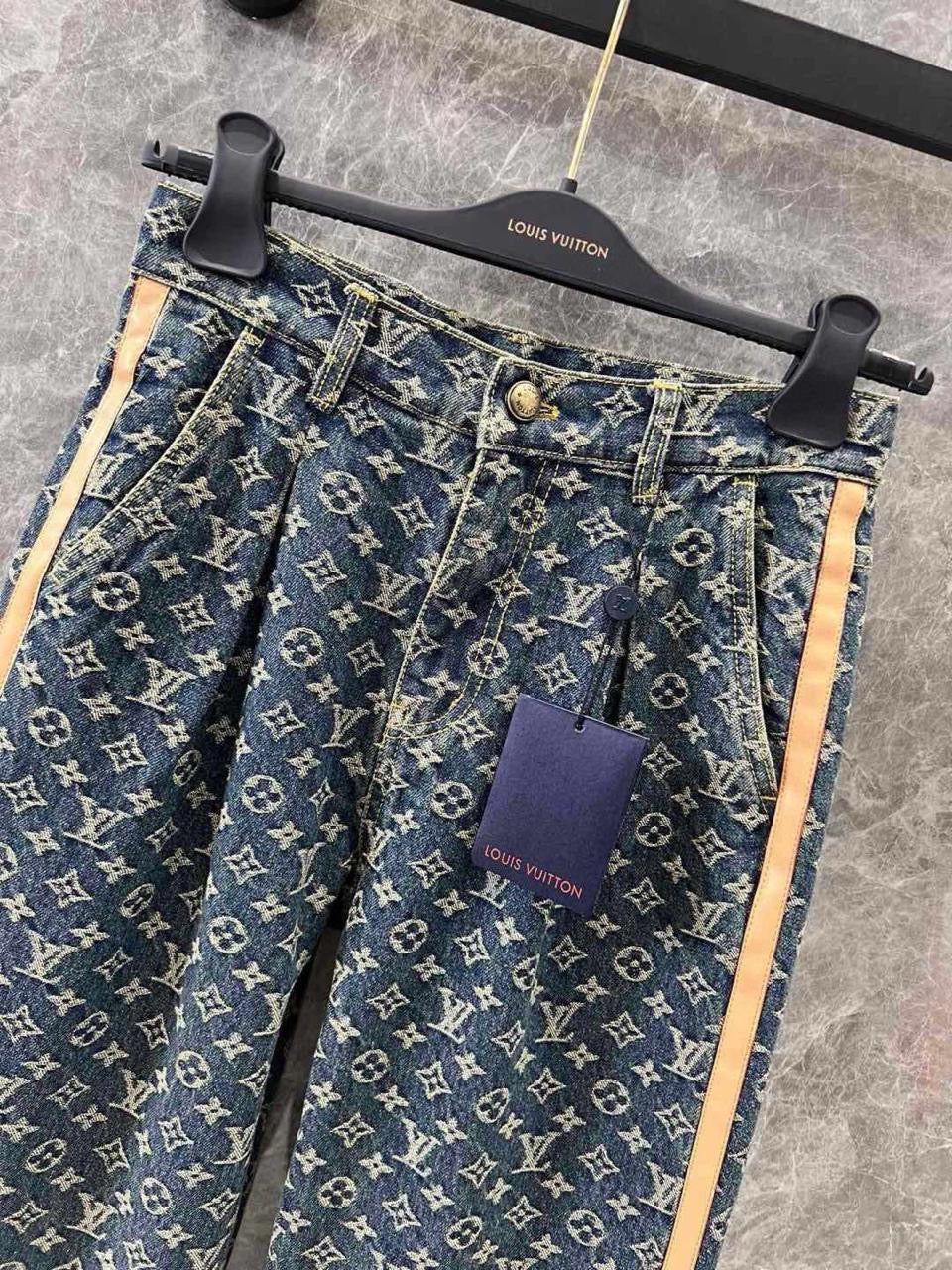 Lv pants