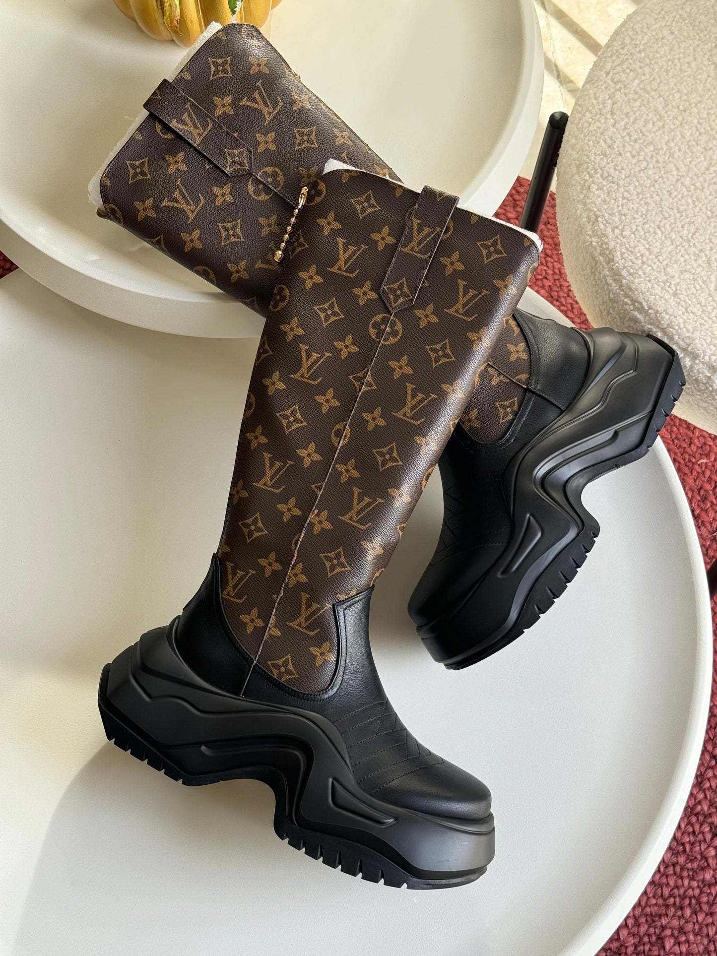 Lv boots