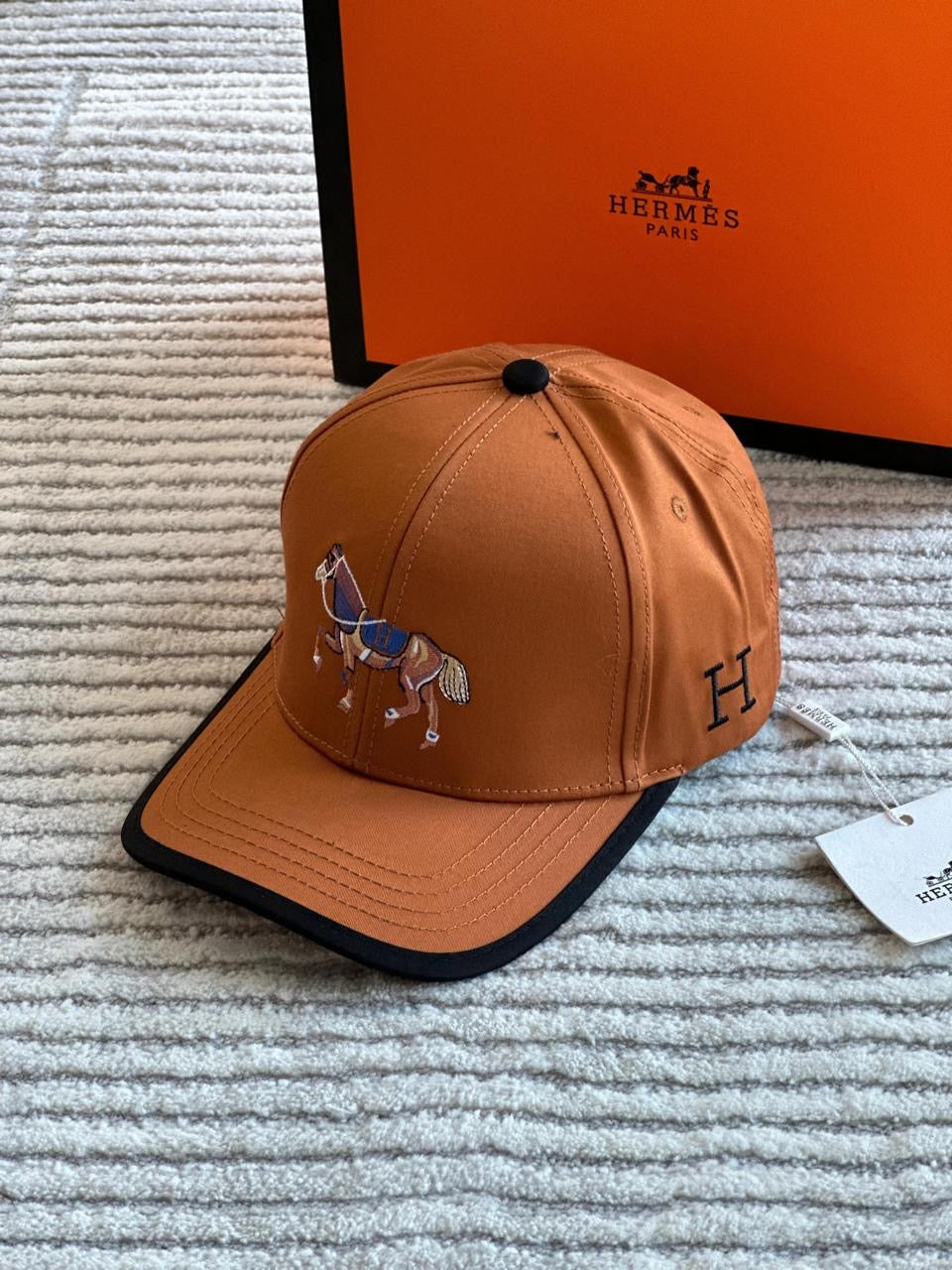 Hermes cap