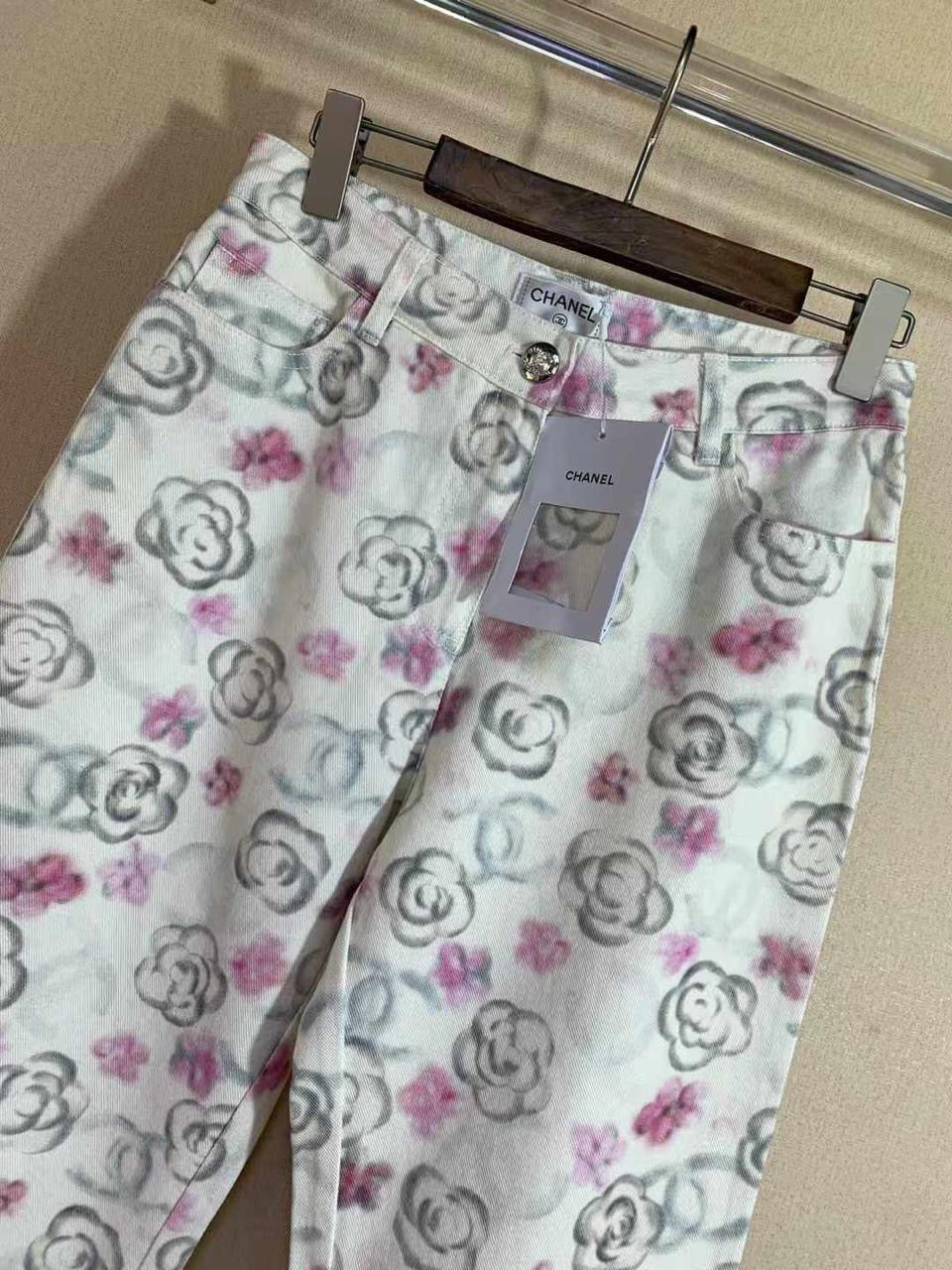 Chanel pants