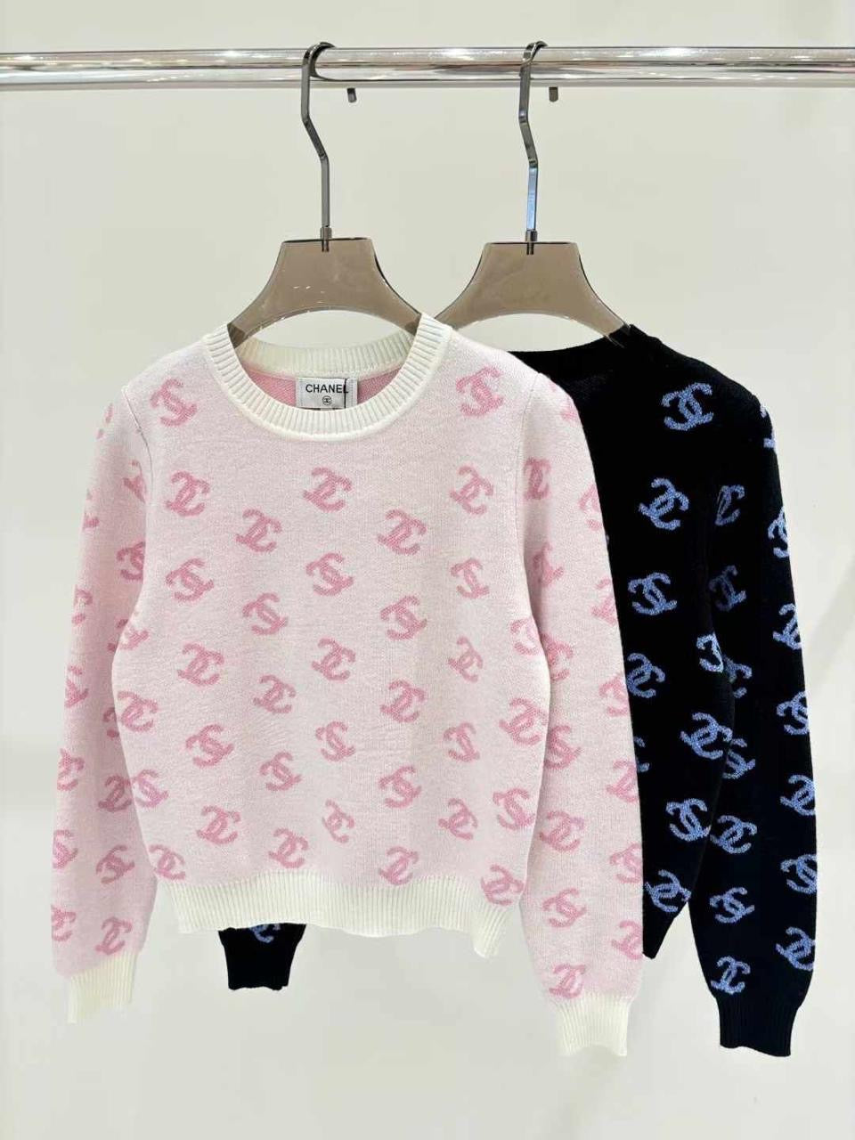 Chanel sweater