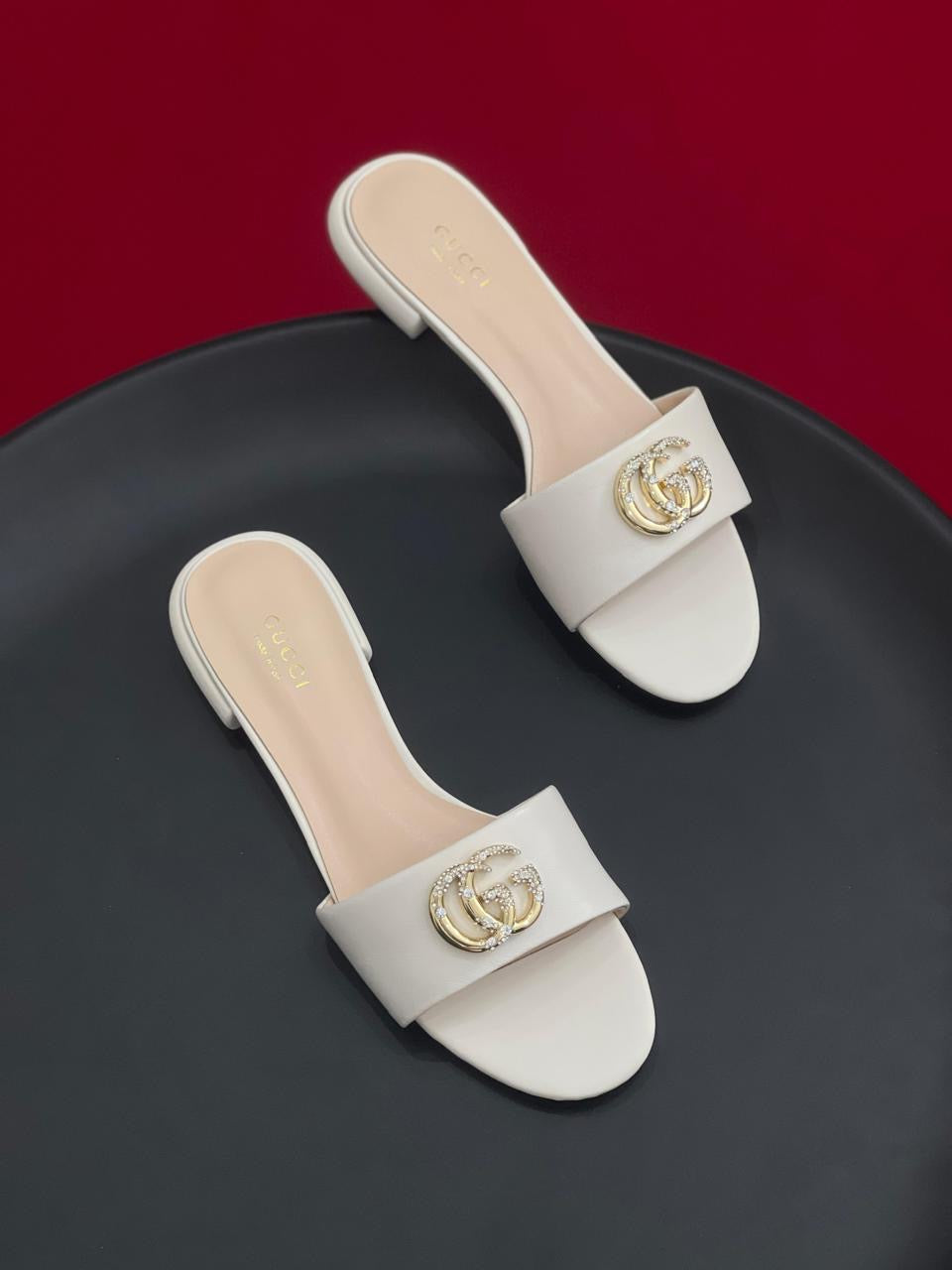 Gucci slippers