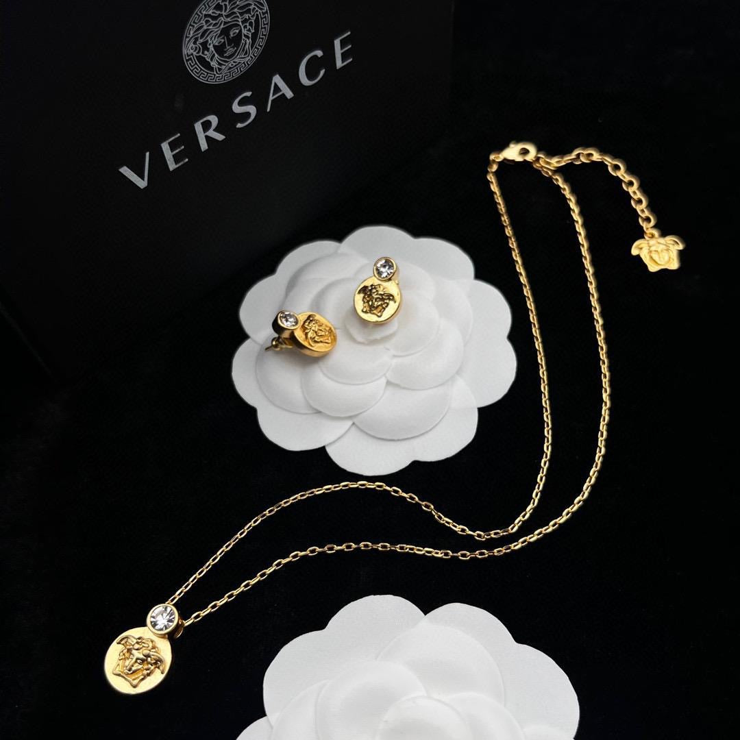 Versace jewelry set
