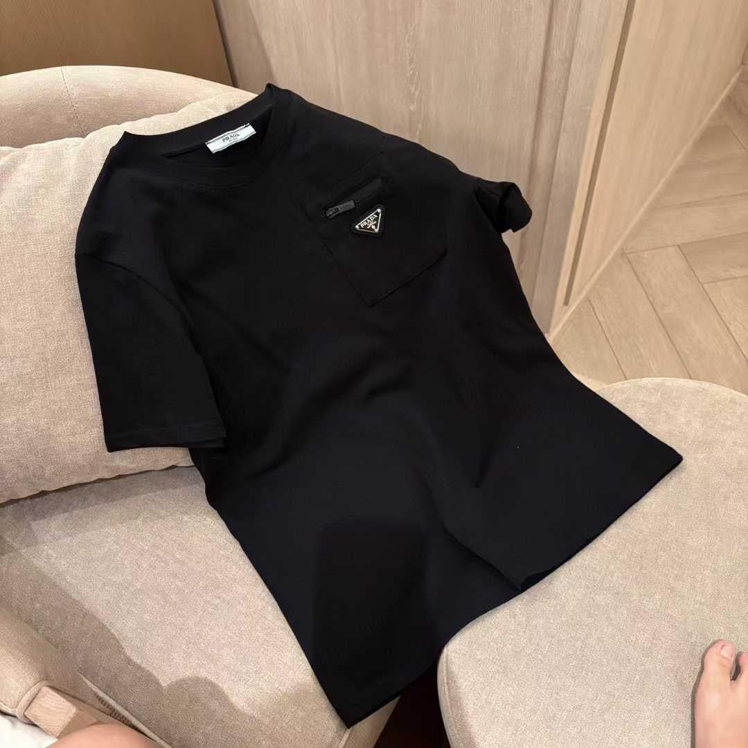 Prada Tshirt