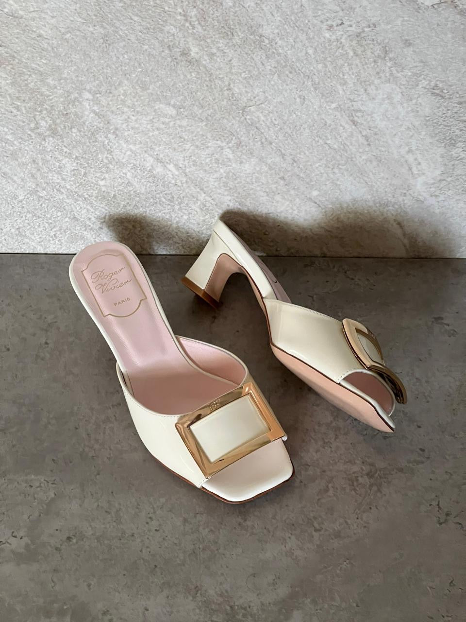 Roger vivier sandals heels