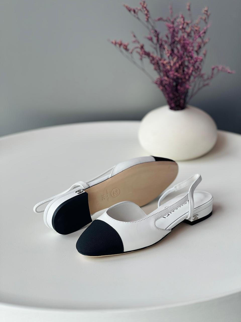 Chanel heels - low heels flat