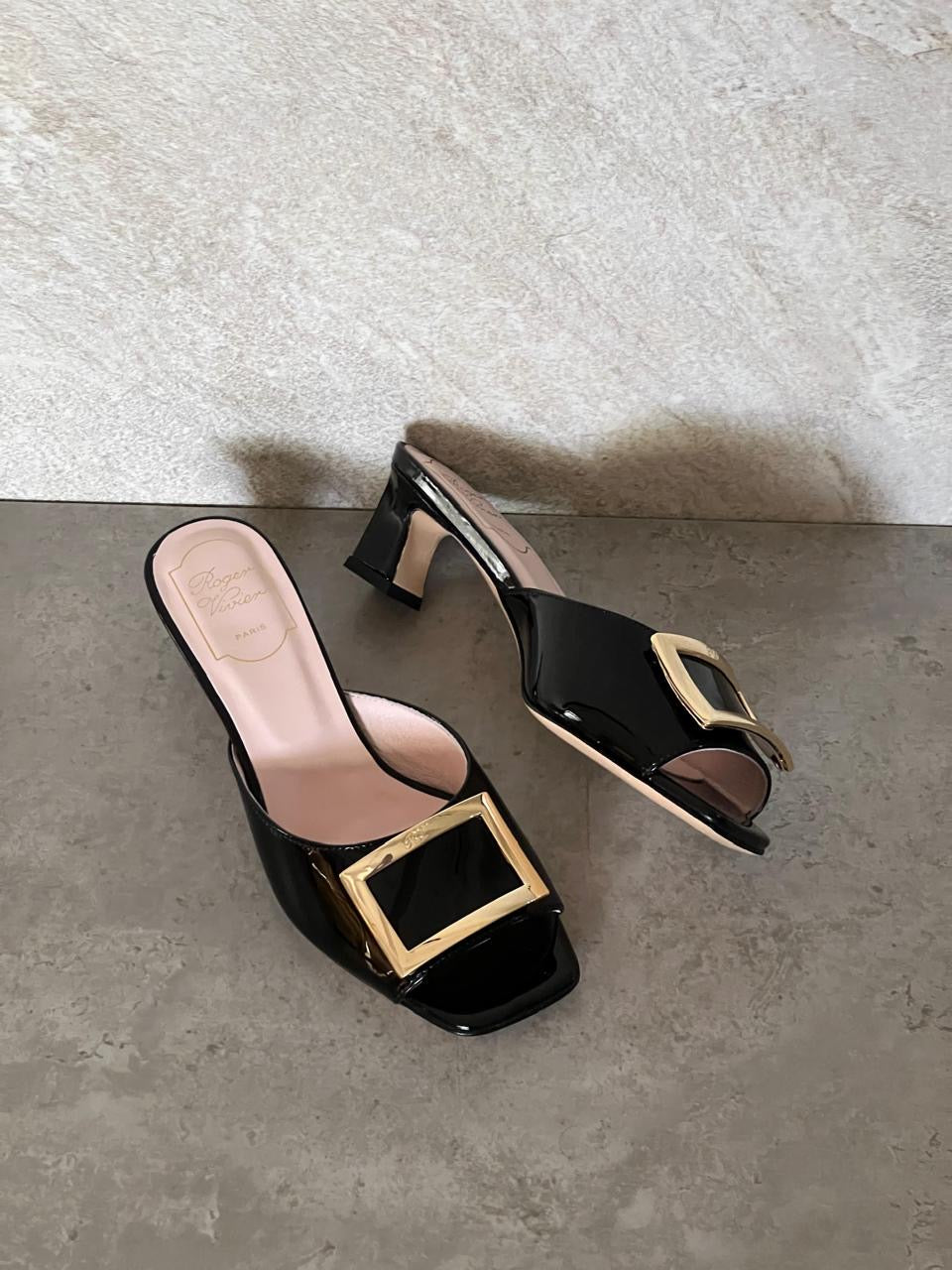 Roger vivier sandals heels