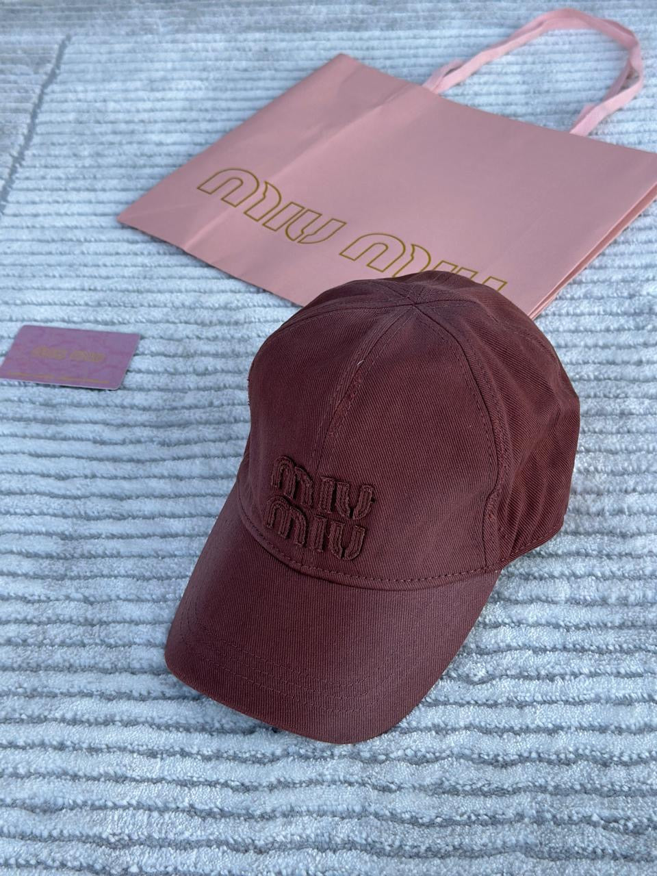 Miu miu cap
