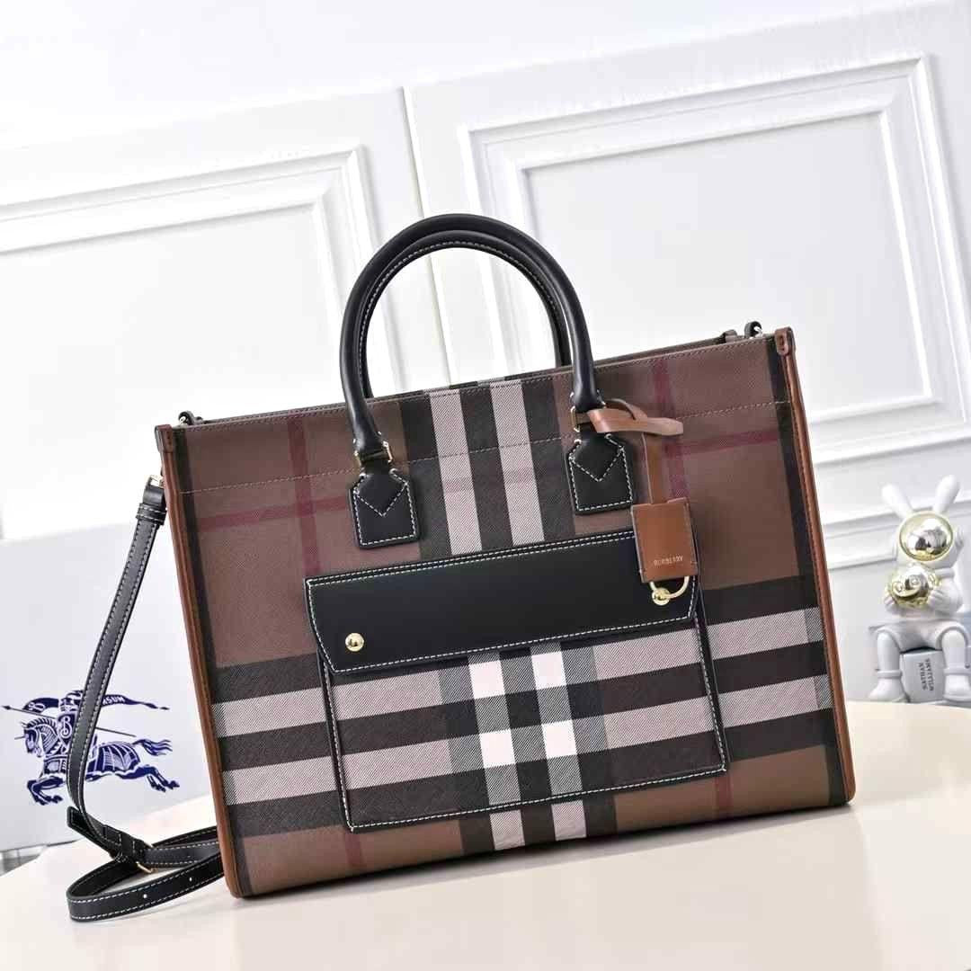 Burberry bag tote