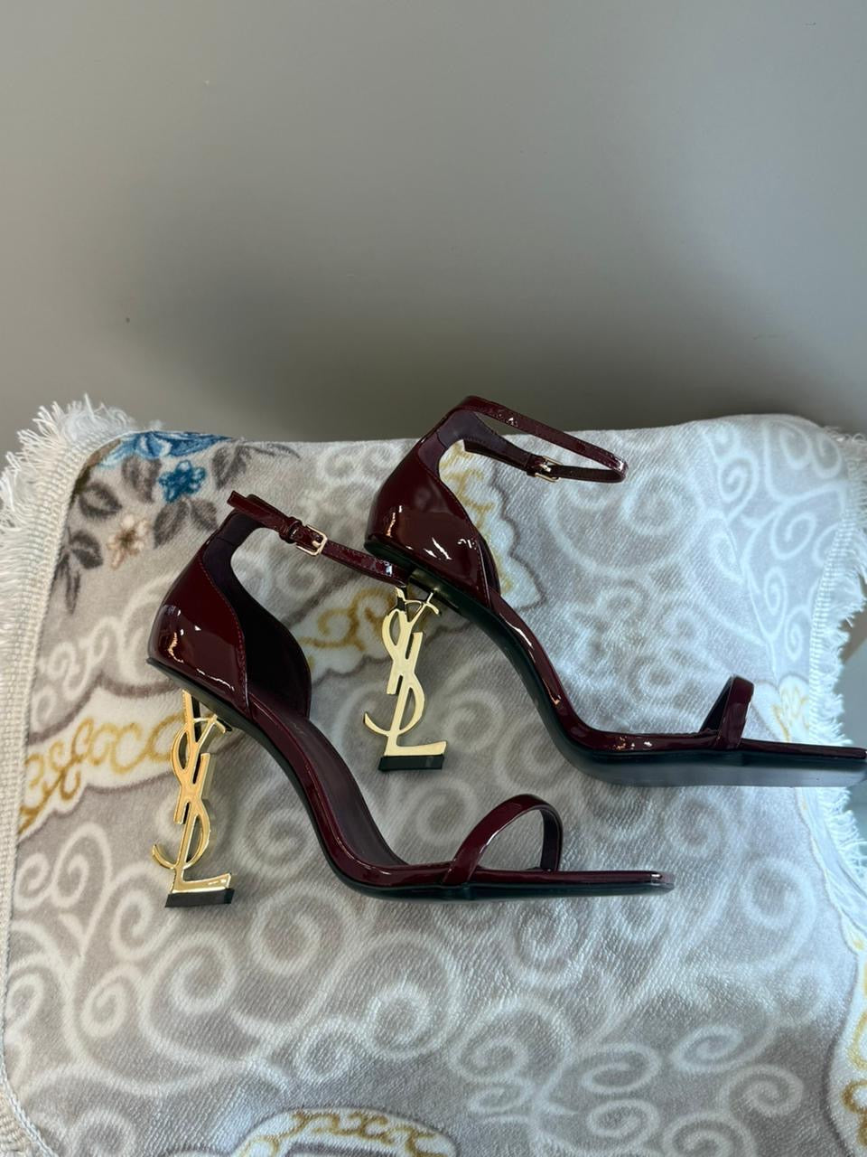 Ysl sandals heels