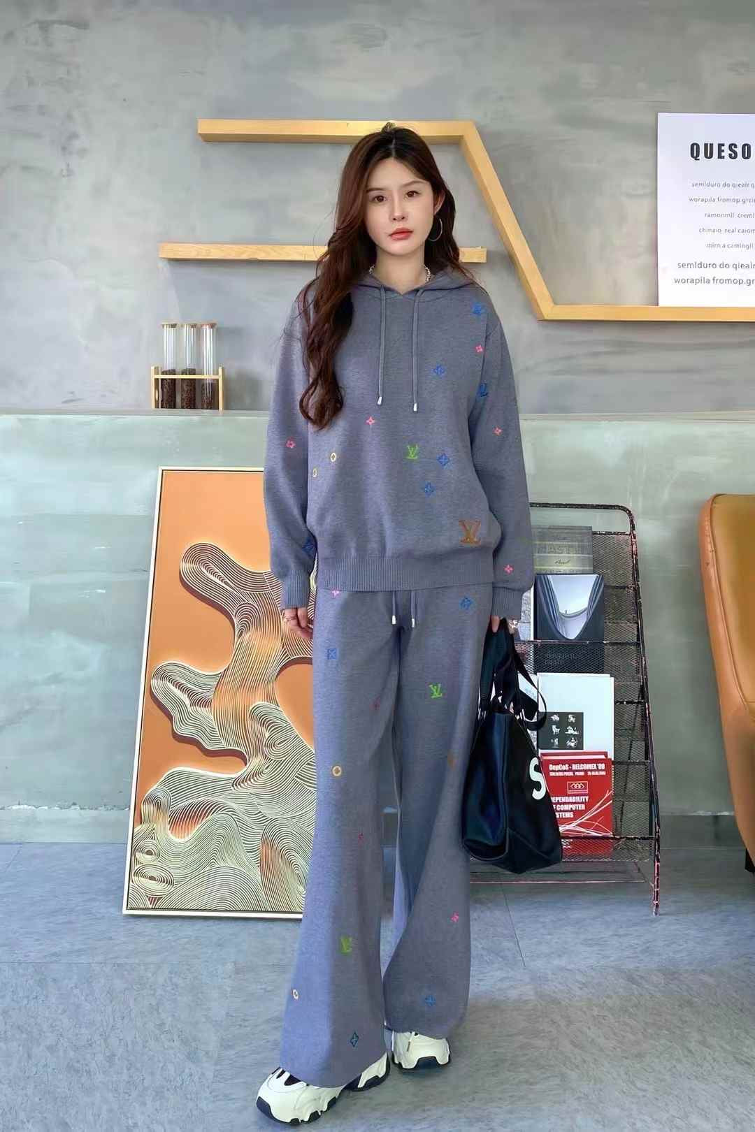 Lv tracksuit