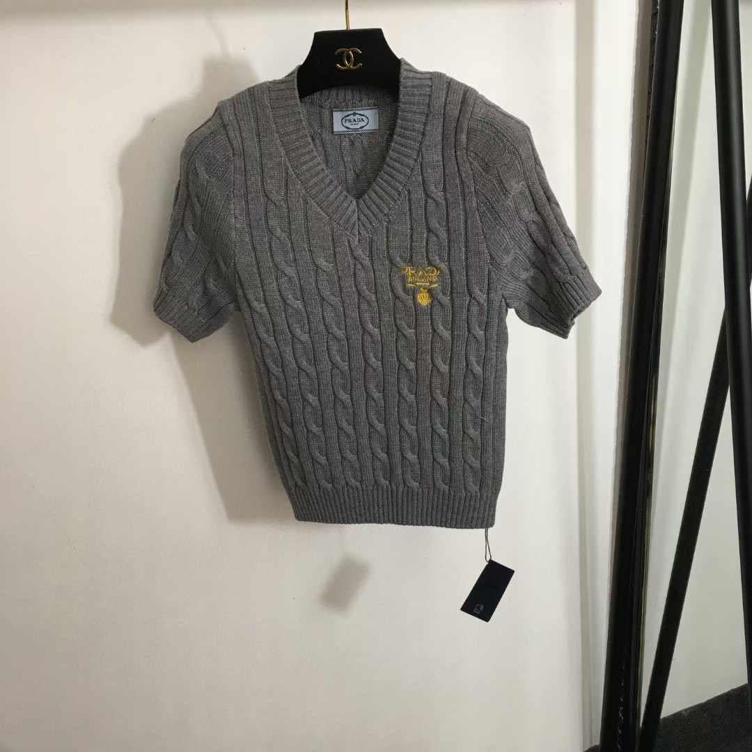 Prada Tshirt