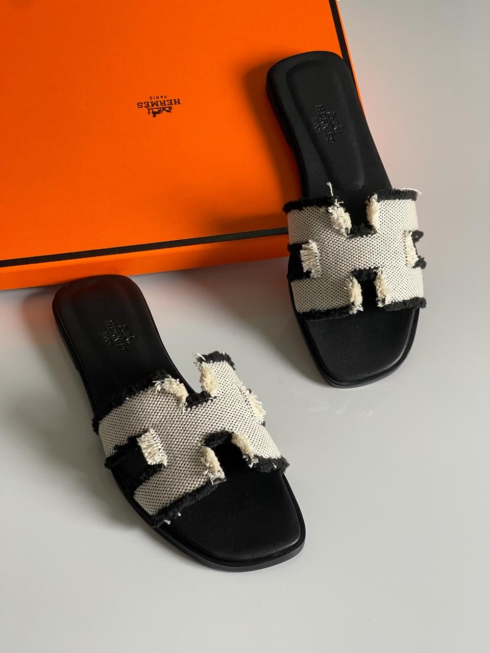 Hermes slippers