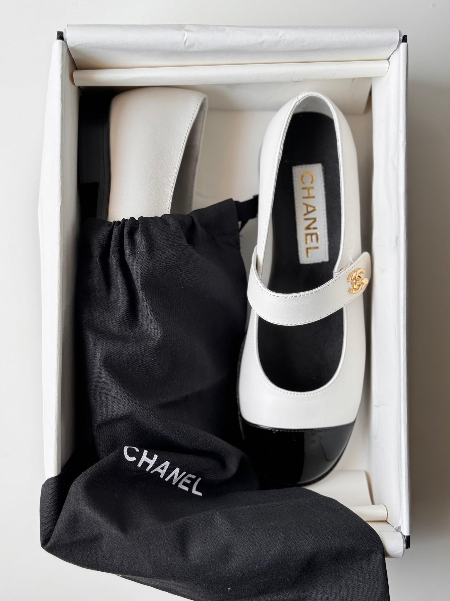 Chanel ballerina