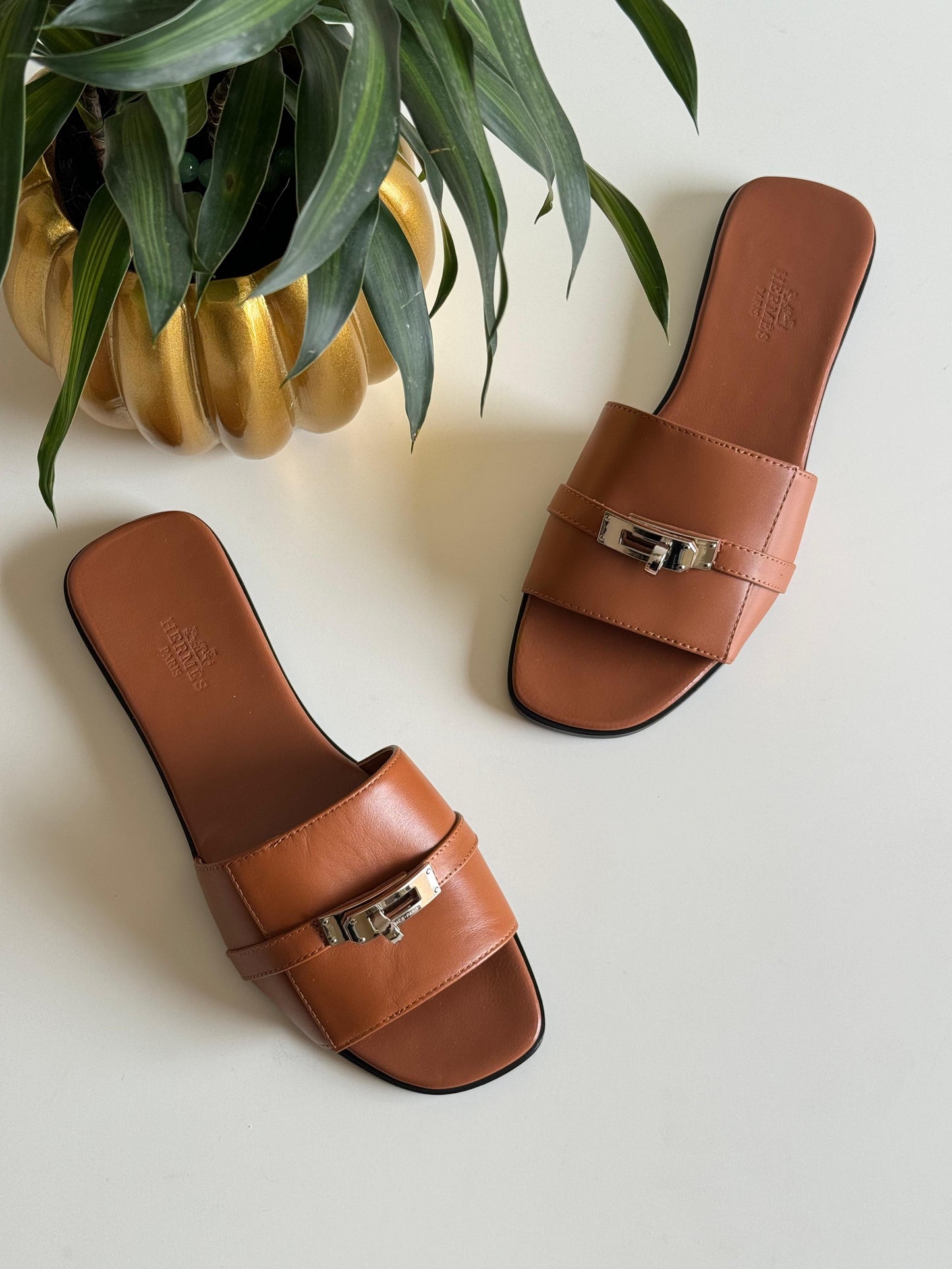 Hermes slippers