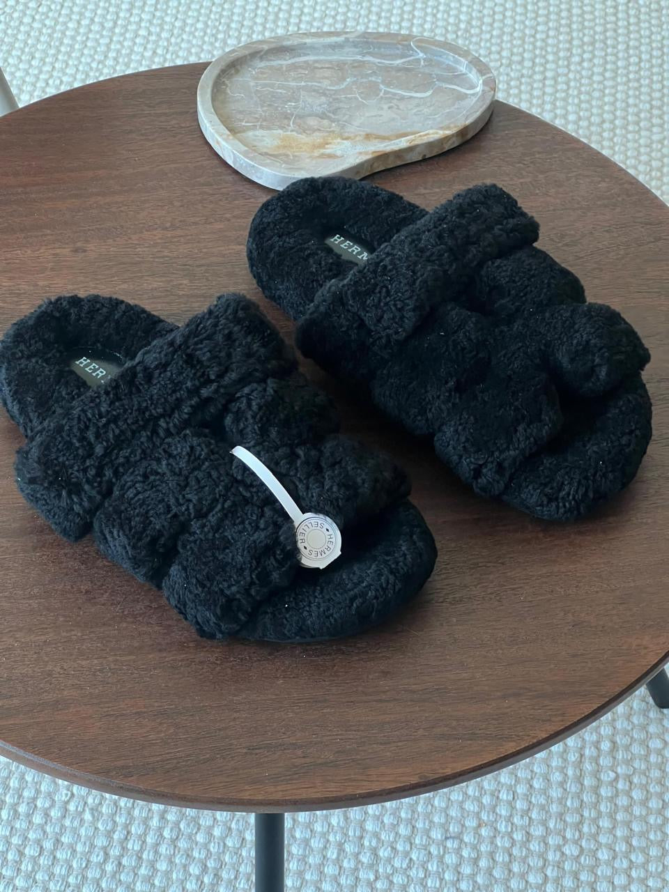 Hermes slippers chypre with fur