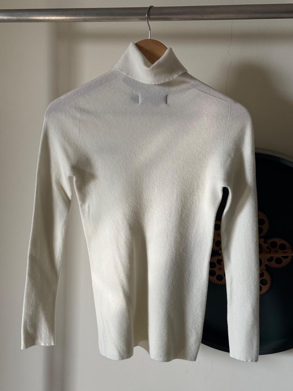 Loro piana sweater