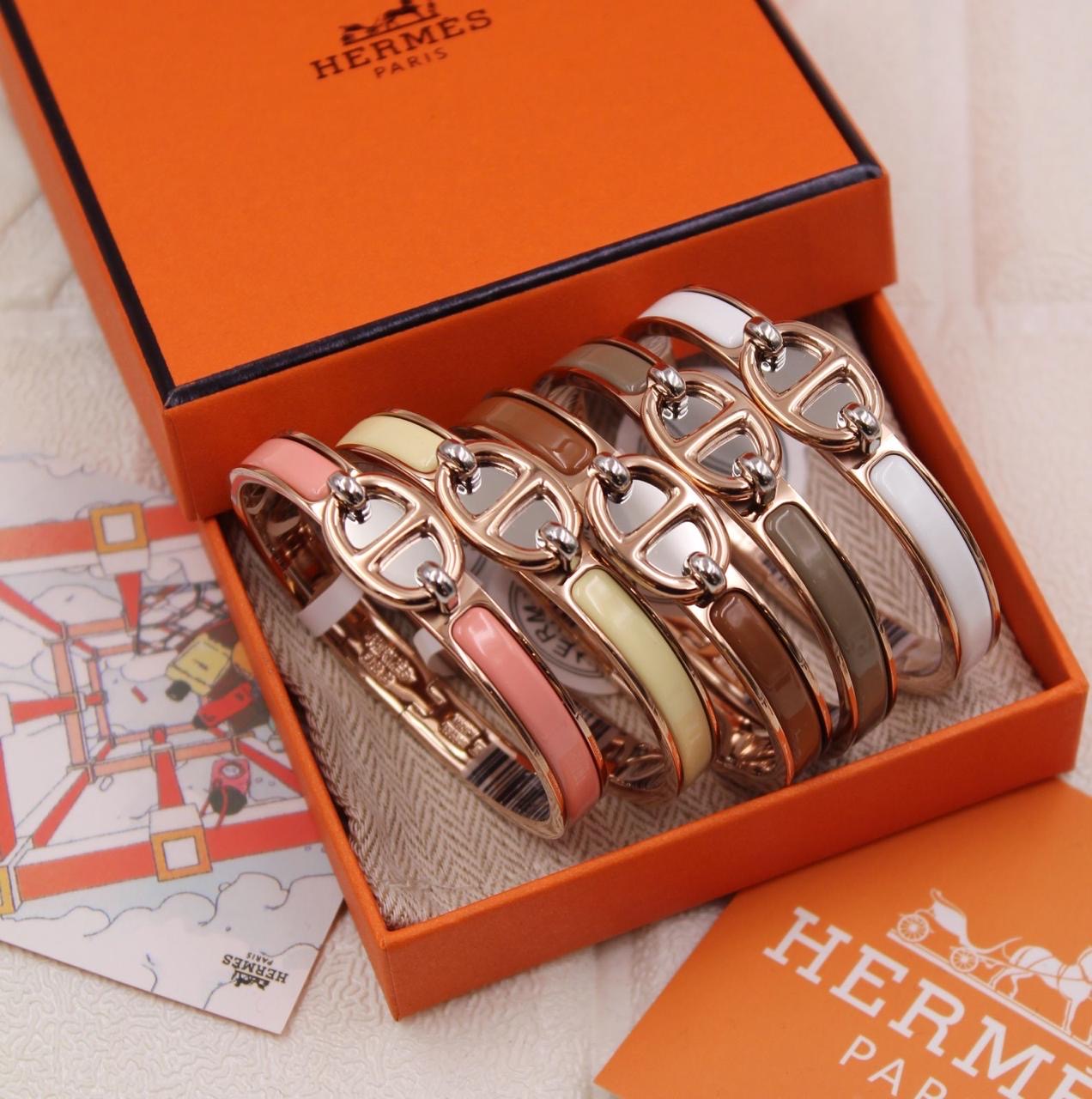 Hermes bangle - rose gold