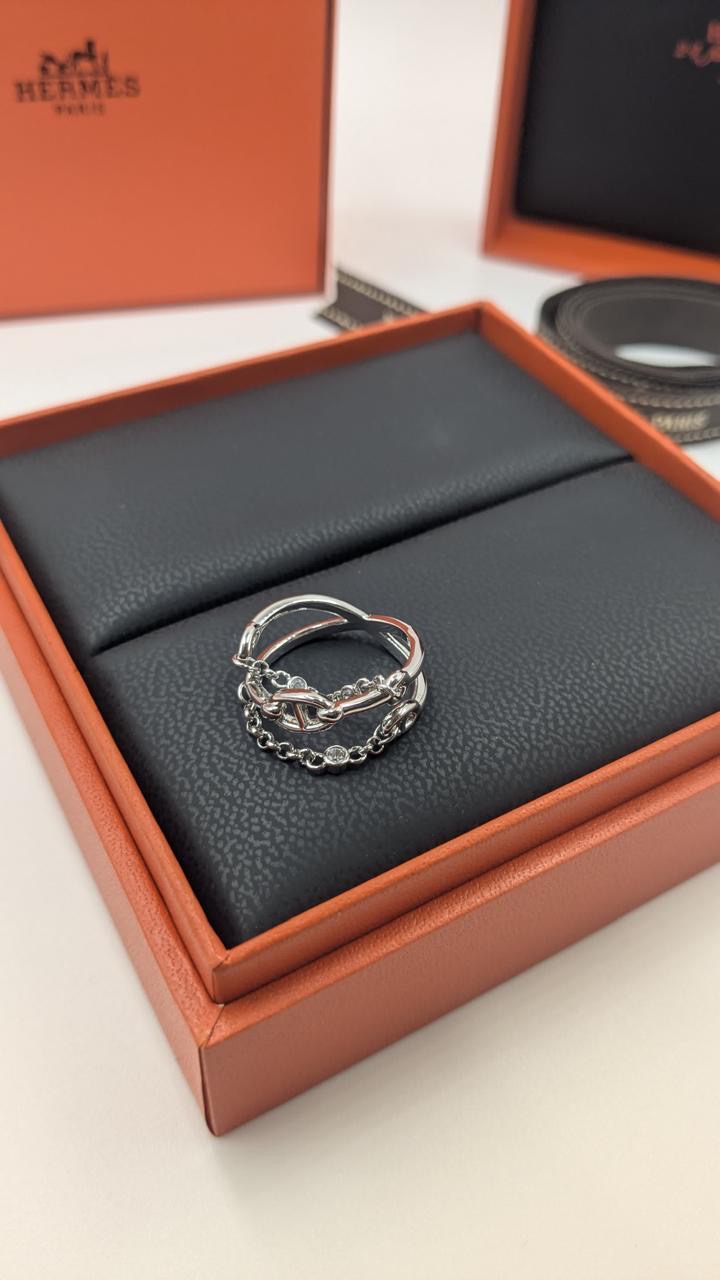 Hermes ring