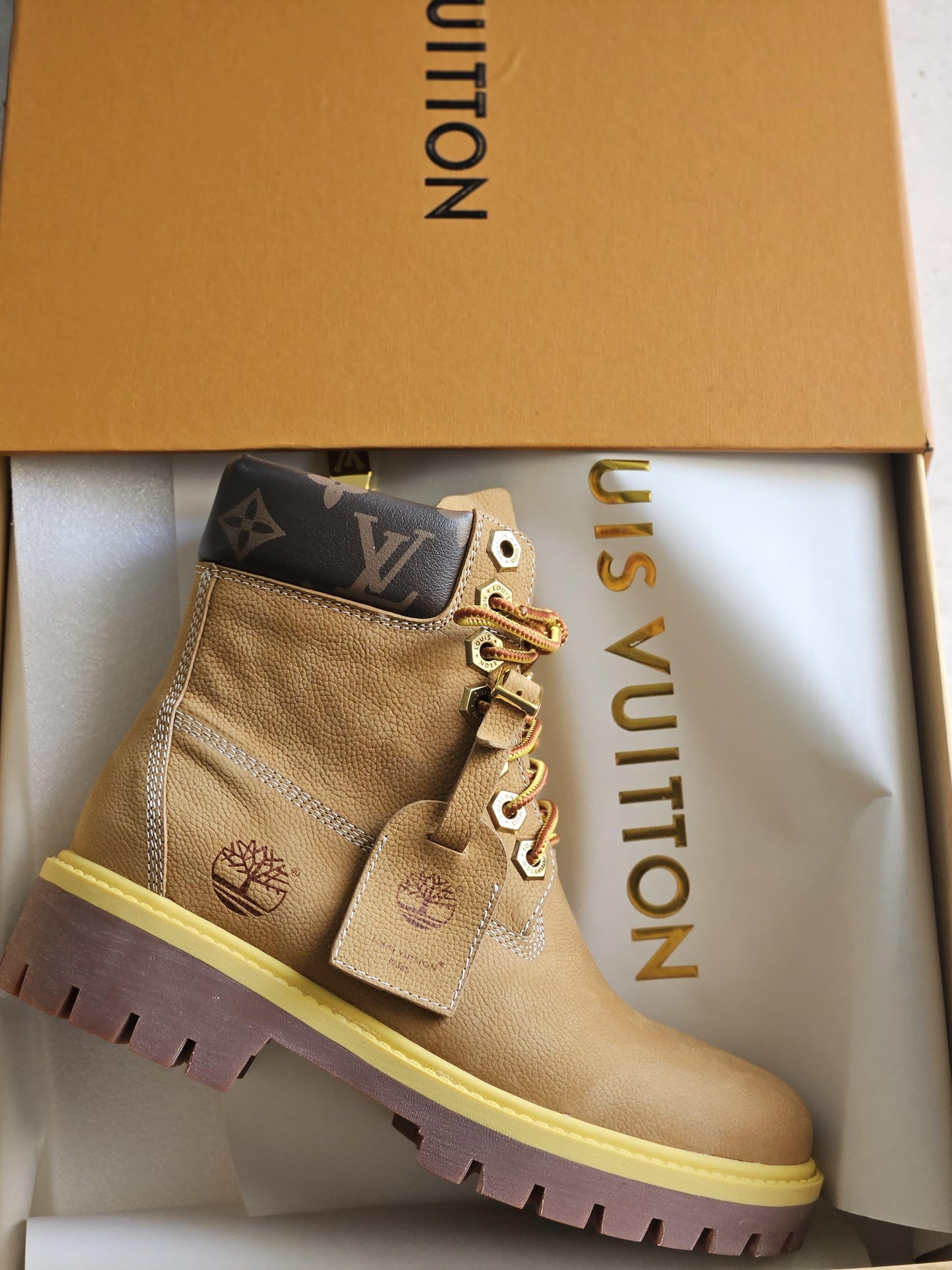 Lv boots