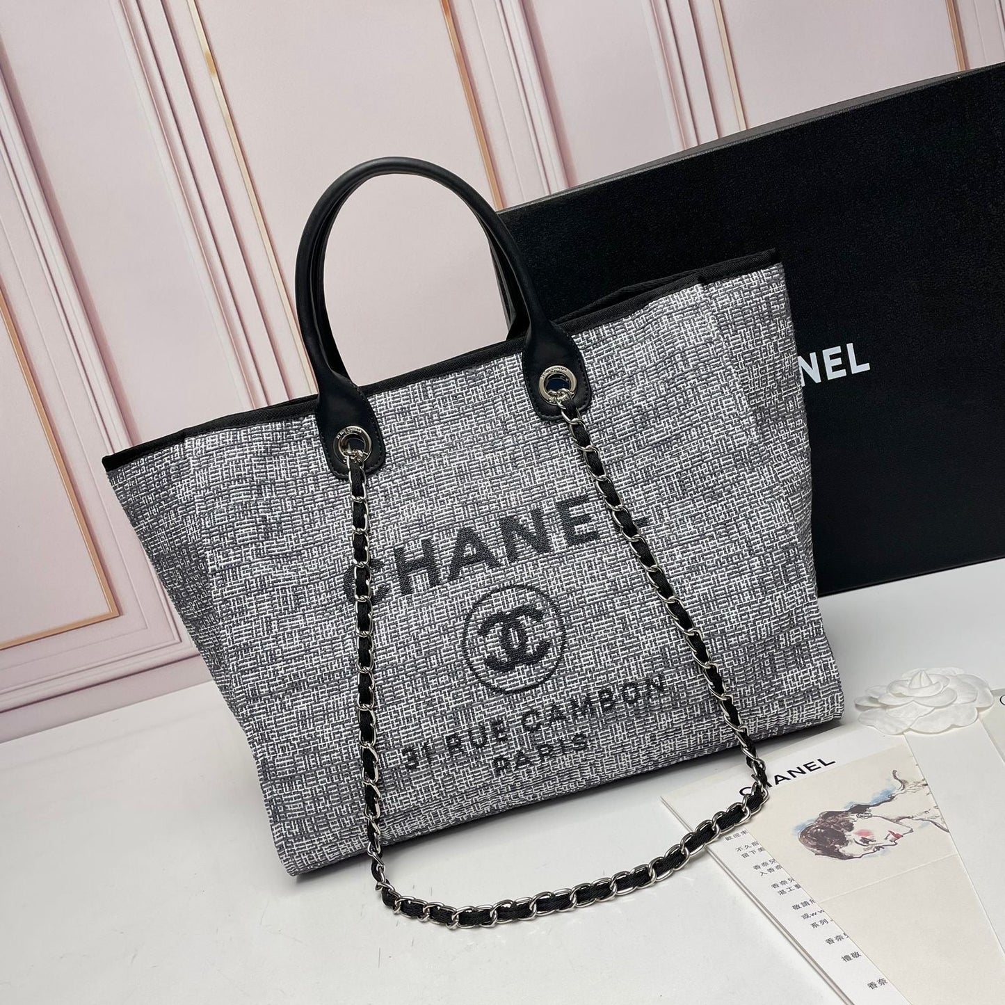 Chanel bag tote