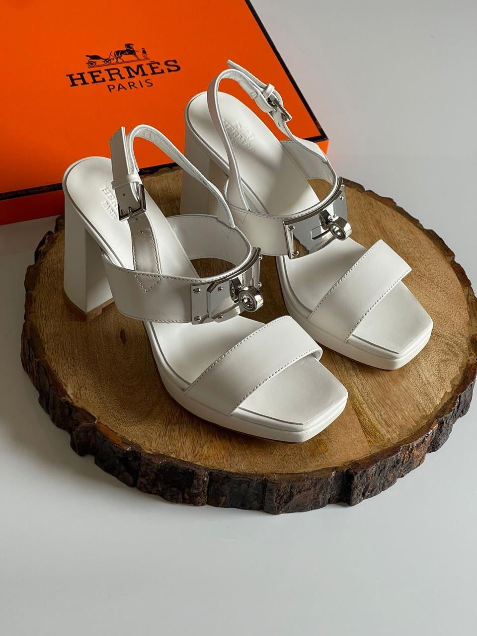 Hermes sandas heels