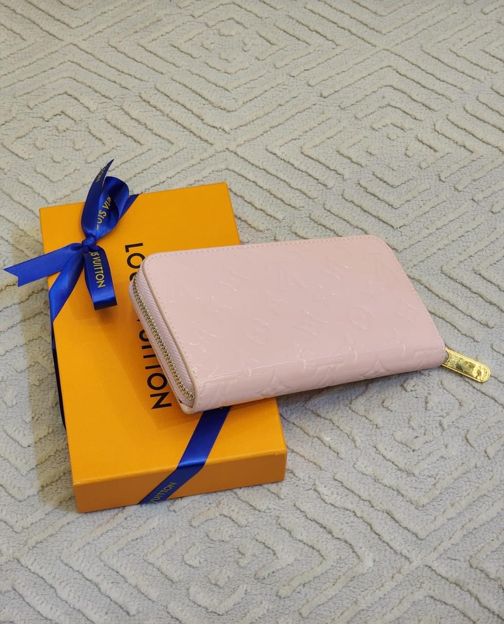 Lv wallet