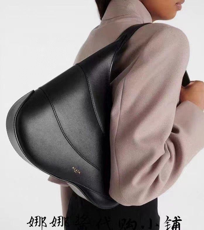 Alaia bag