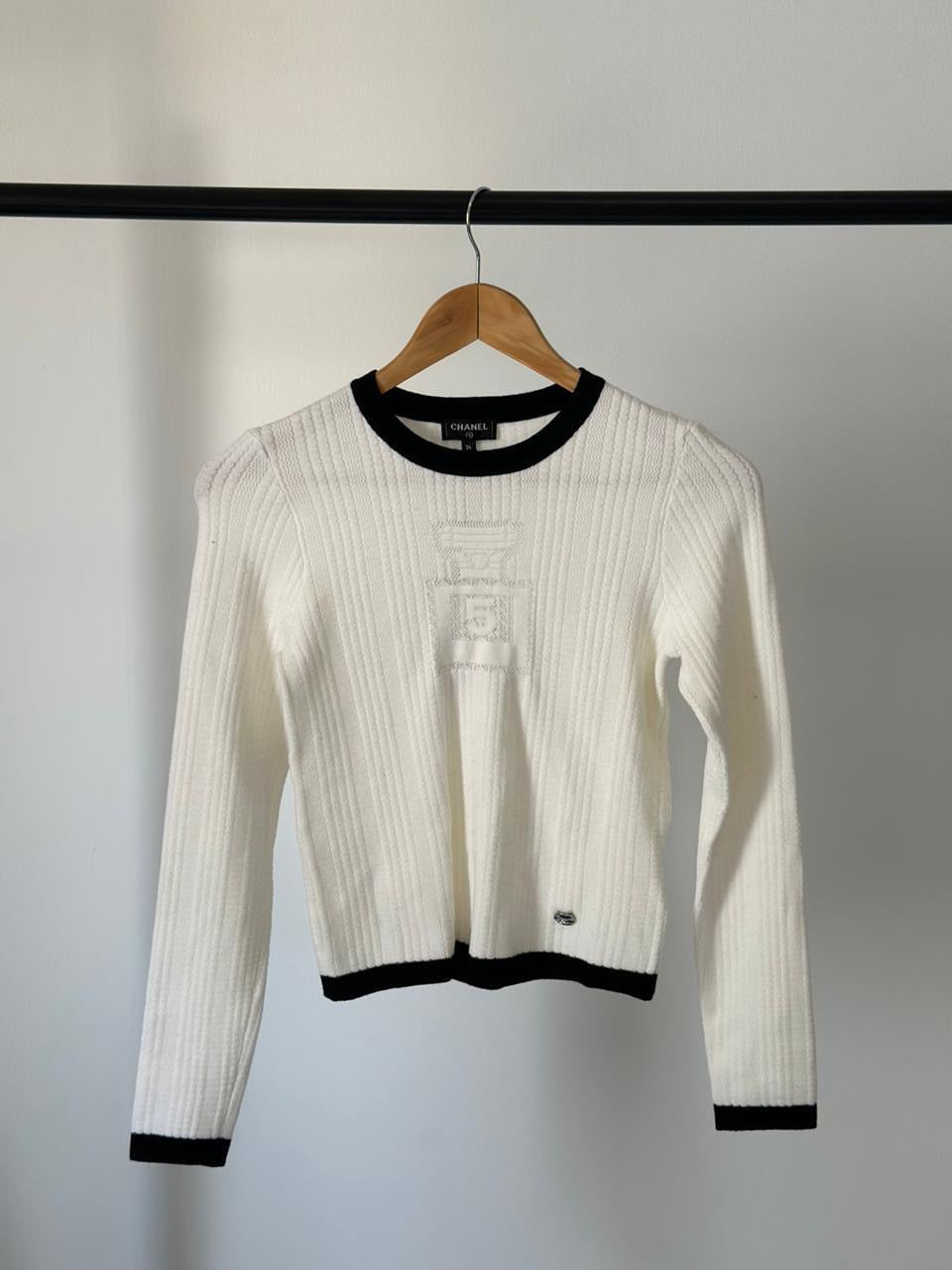 Chanel Tshirt - long sleeves