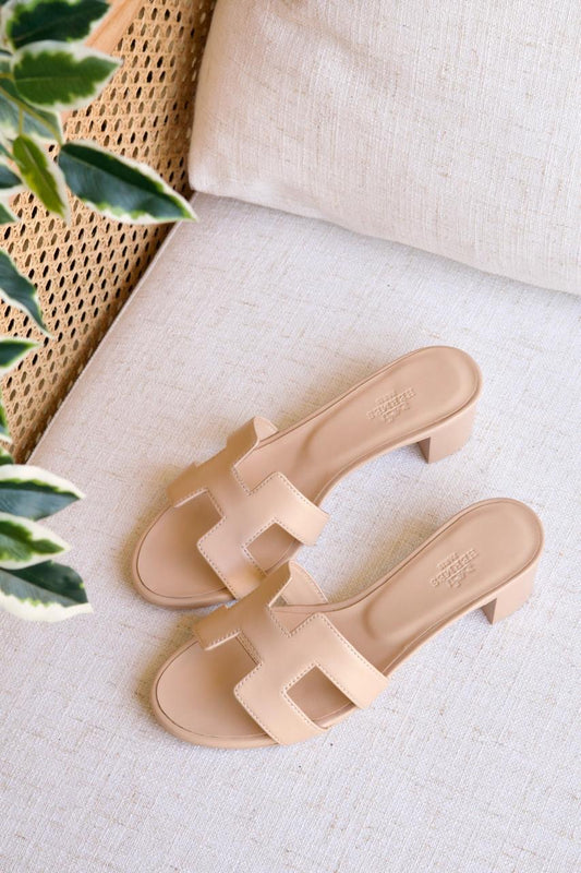 Hermes sandals heels beige