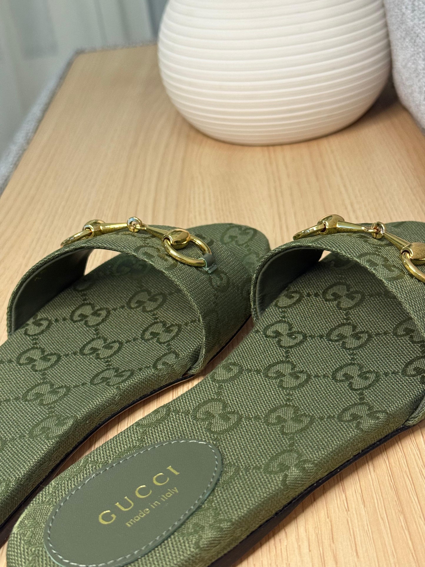 Gucci slippers