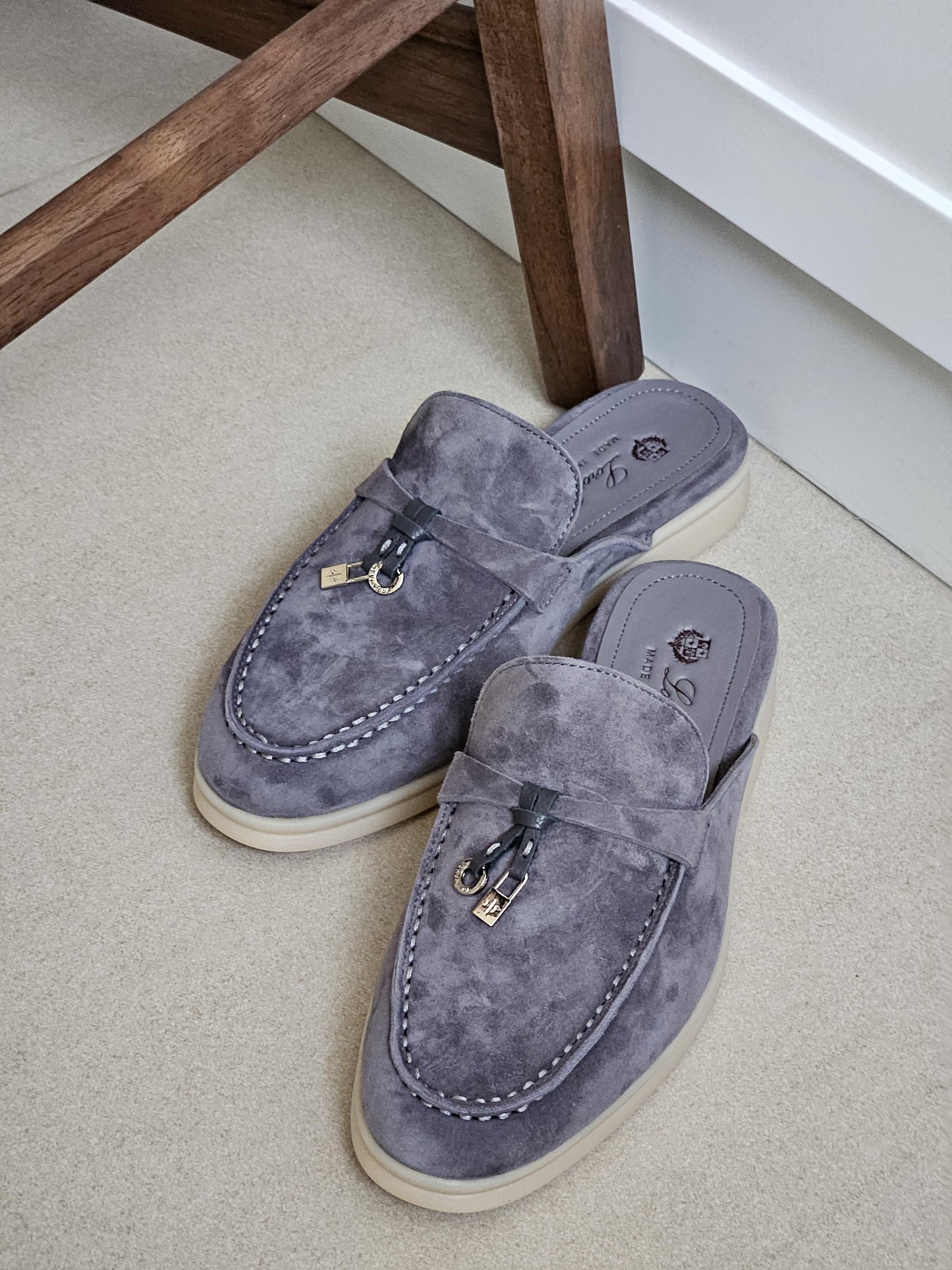 Loro piana mules