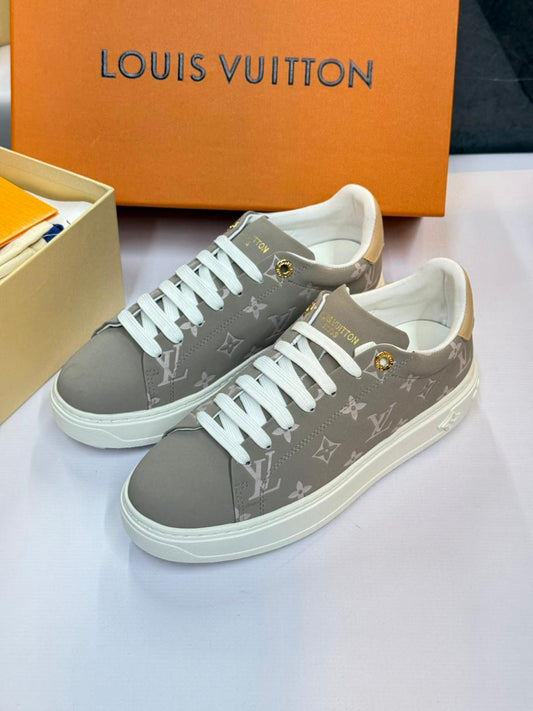 Lv sneakers