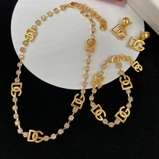 D&G jewelry set