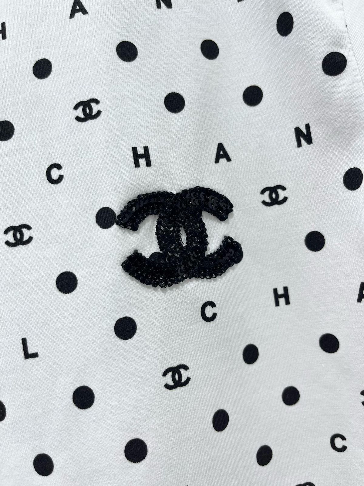 Chanel tshirt