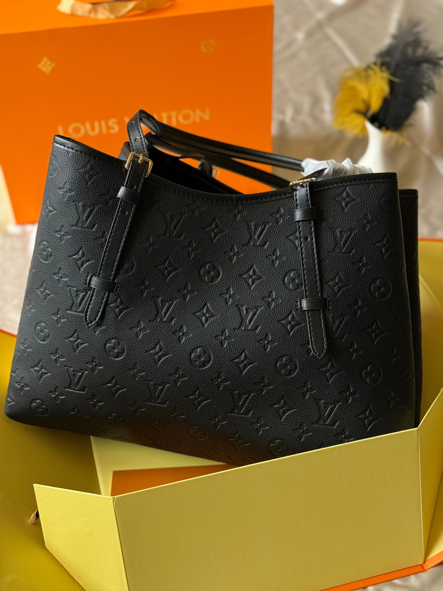 Lv bag tote