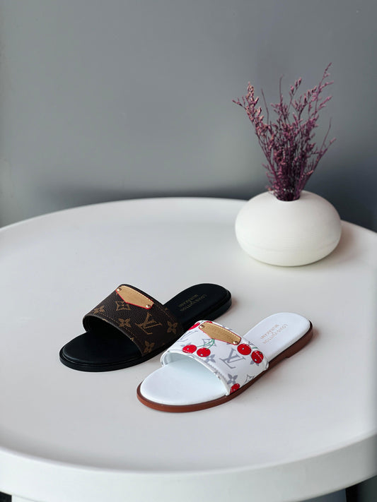 Lv slippers  - cherry