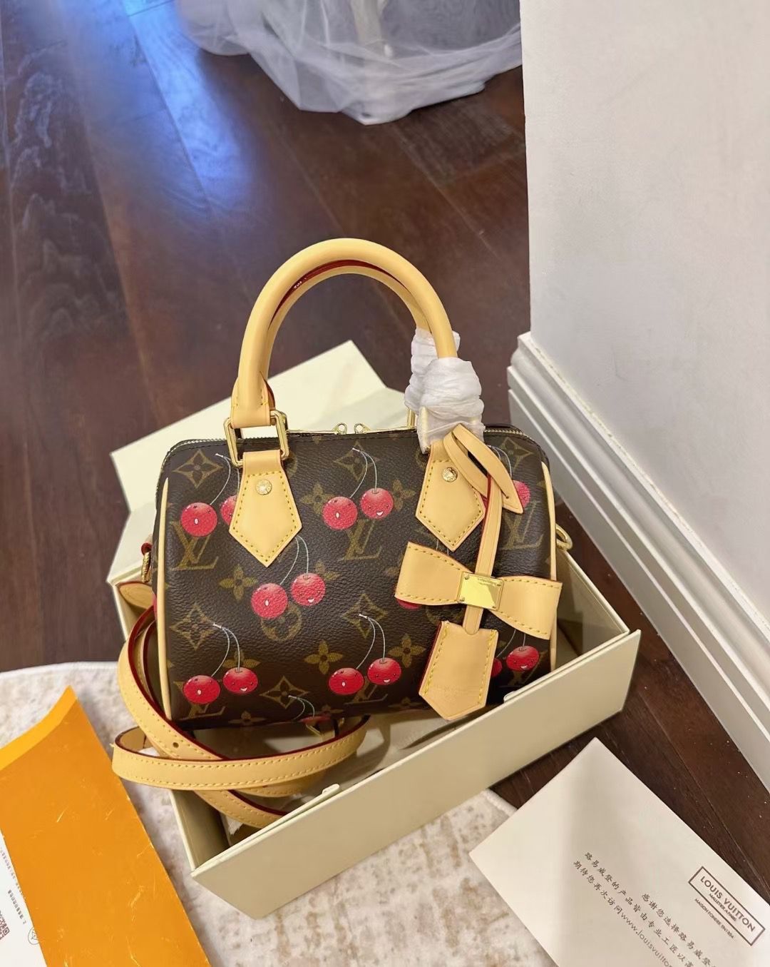 Lv bag - cherry
