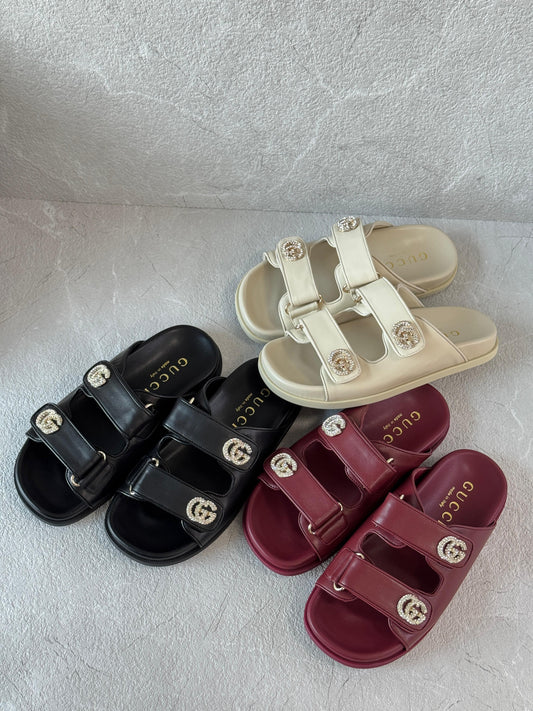 Gucci slippers