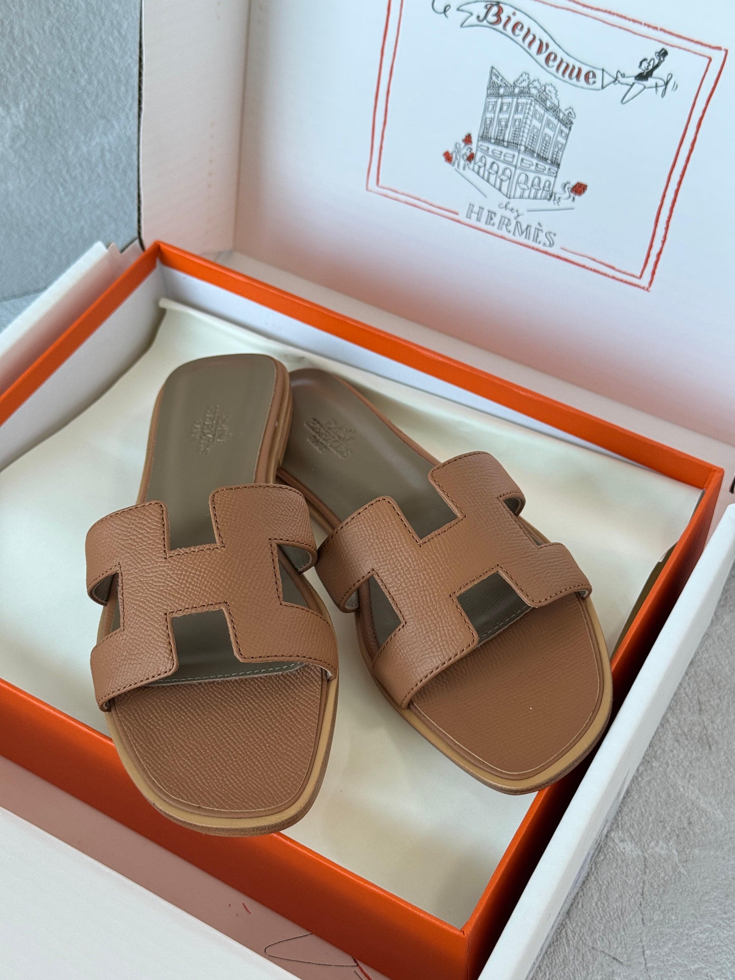 Hermes slippers