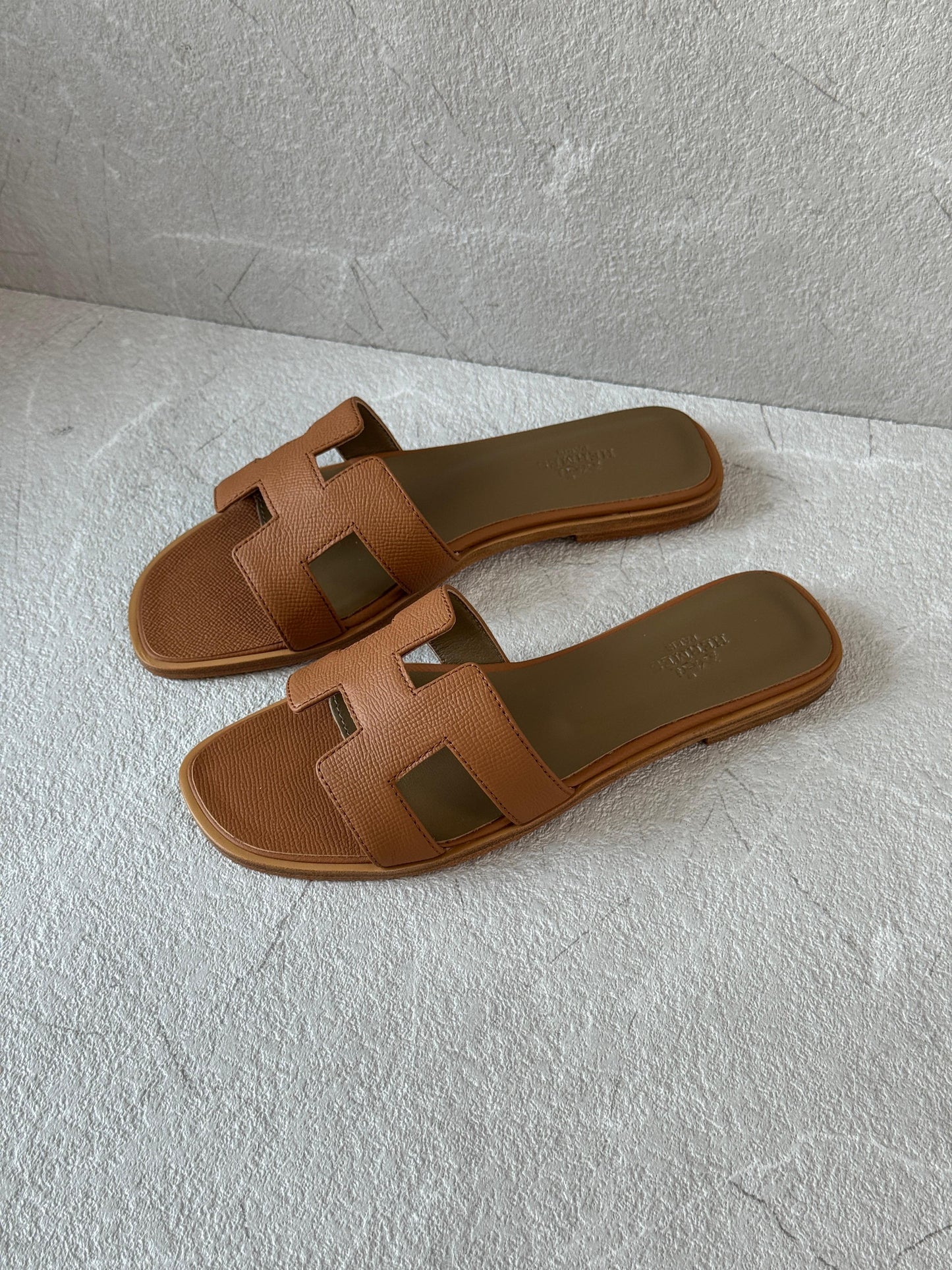 Hermes slippers